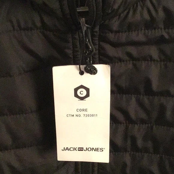 NWT Jack & Jones quilted jacket size L black slim fit - Picture 2 of 5